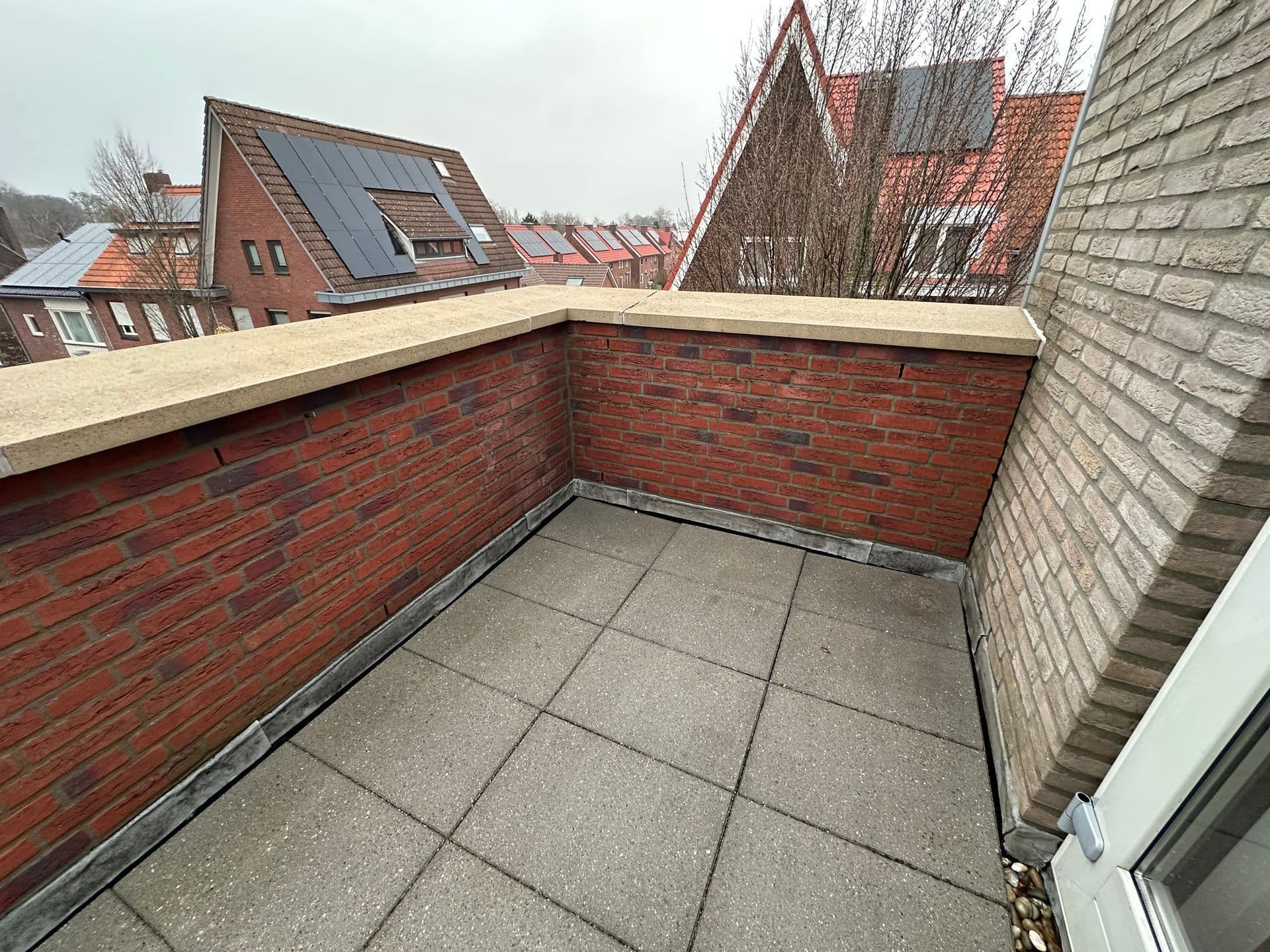 Schone oprit in Venlo na professionele hogedrukreiniging door Hogedruk Venlo